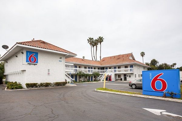 Motel 6 Ventura Downtown — Property