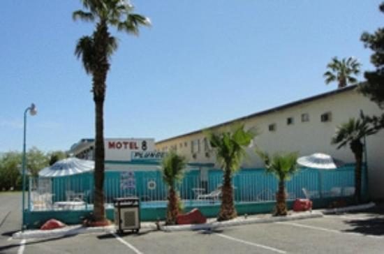 Motel 8 Las Vegas Las Vegas Nevada — Property