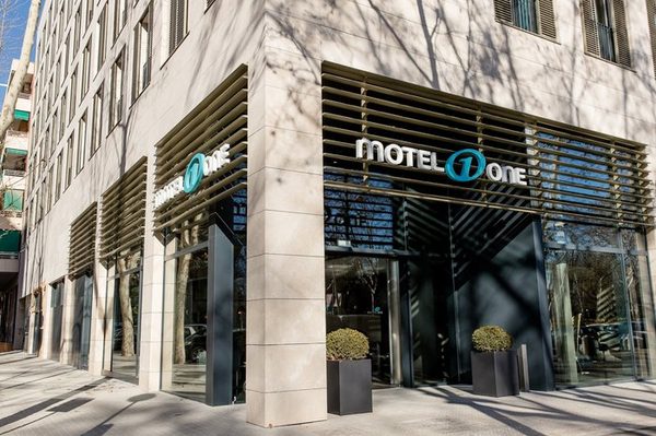 Motel One Barcelona Ciutadella Barcelona Catalonia — Property