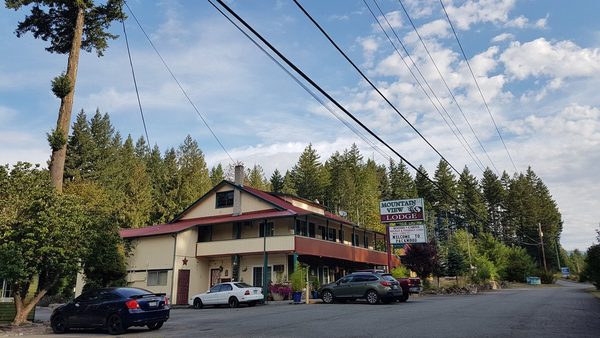 Mountain View Lodge — Property