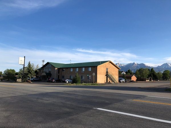 Mountain View Motor Inn Fort Garland Colorado — Property
