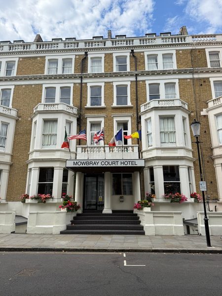 Mowbray Court Hotel — Property