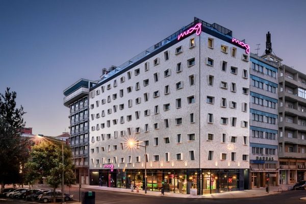 Moxy Lisbon City — Property