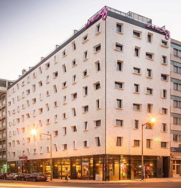 Moxy Lisbon City — Property