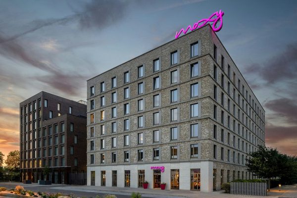 Moxy London Excel — Property