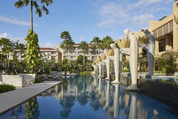 Mulia Villas — Property
