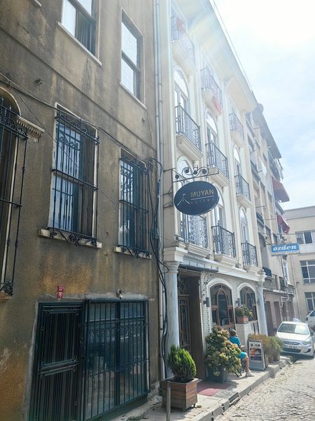Muyan Suites Istanbul — Property