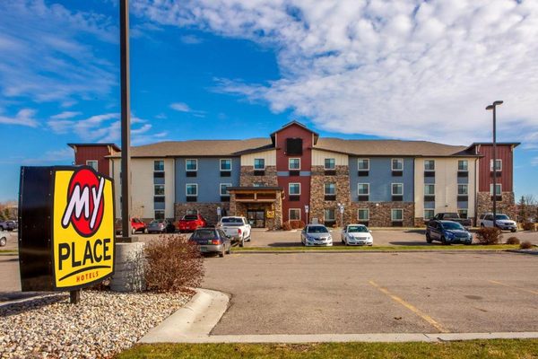 My Place Hotel Grand Forks ND — Property