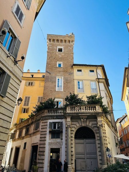 NAVONA GALLERY SUITES — Property