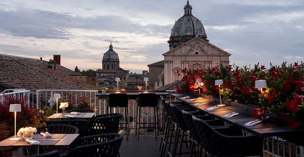 Navona Queen Rooftop — Property
