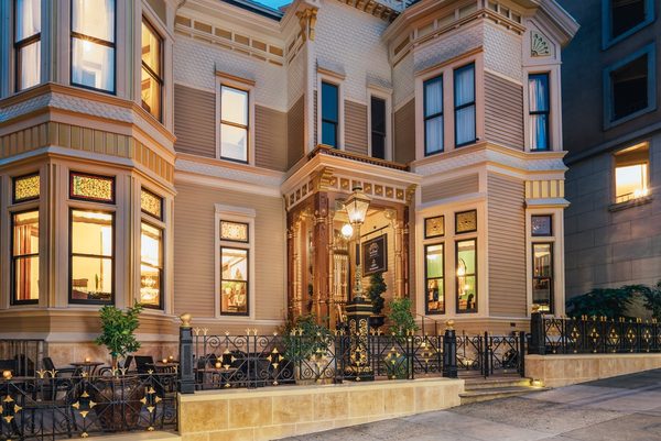 Neighboourgood Sutter Mansion — Property