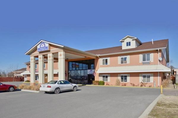 New Harmony Inn Resort Conference Center — Property