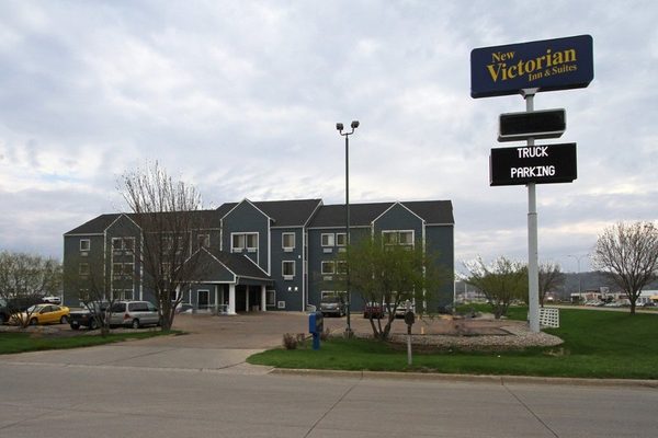 New Victorian Inn Suites Sioux City — Property