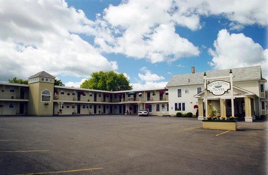 Newport City Inn Suites — Property