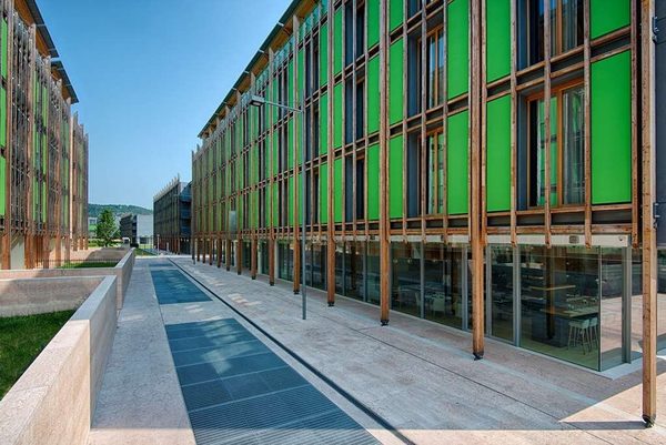 NH Trento — Property