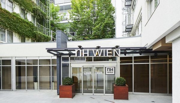 NH Wien City — Property