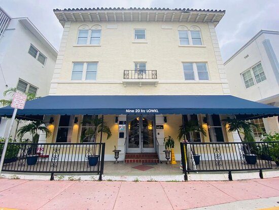 Nine20 Collins Apartments By Lowkl Miami Beach Florida — Property