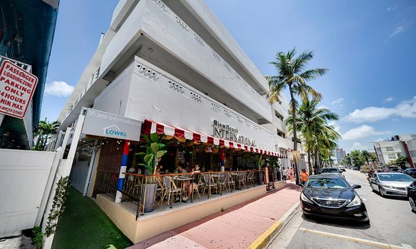 Nine20 Collins Apartments By Lowkl Miami Beach Florida — Property