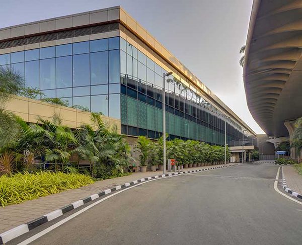 Niranta Airport Transit Hotel Lounge Mumbai Maharashtra — Property