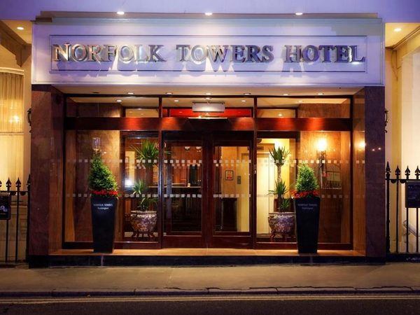 Norfolk Towers Paddington Hotel — Property