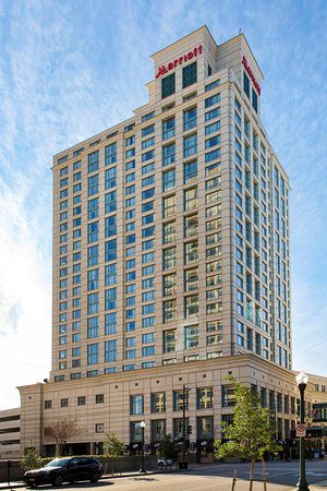 Norfolk Waterside Marriott — Property