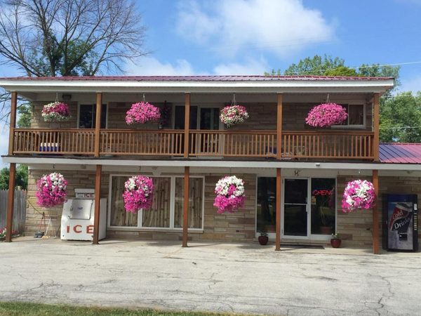 Northland Motel Kawkawlin Kawkawlin Michigan — Property