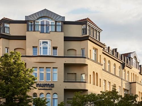 Numa Berlin Novela — Property