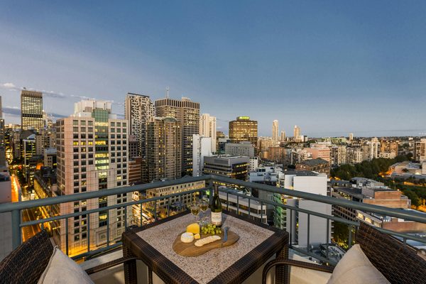 Oaks Sydney Castlereagh Suites — Property