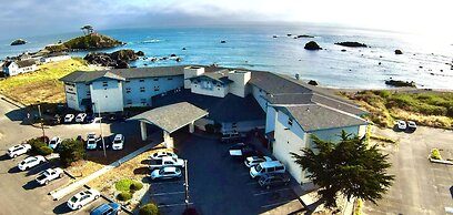 Oceanfront Lodge — Property