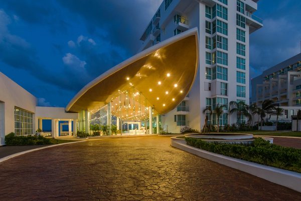 Oleo Cancun Playa — Property