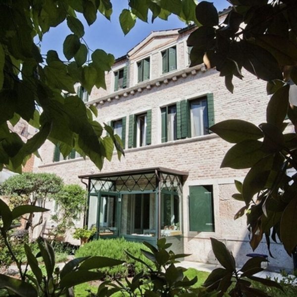 Oltre Il Giardino — Property