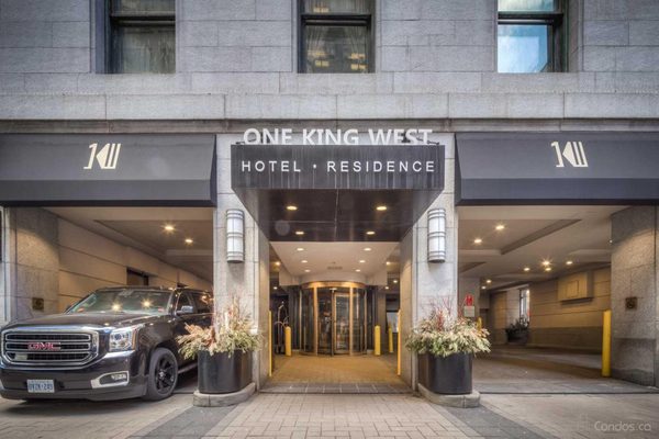 One King West Hotel Residence Toronto Ontario — Property