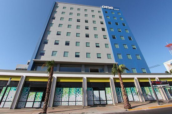 One La Paz — Property