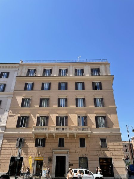 Oriana Homel Roma — Property