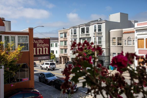 Pacific Heights Inn — Property