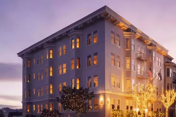 Pacific Heights Inn — Property
