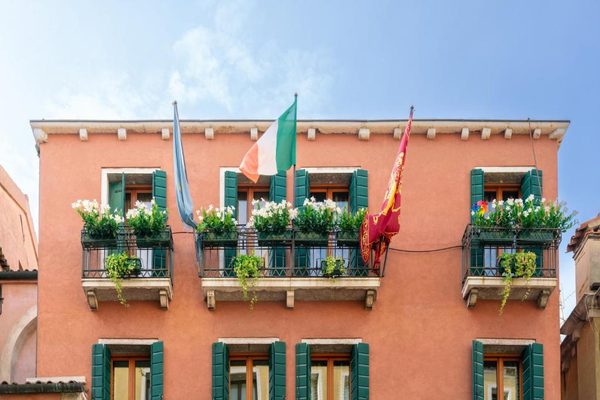 Palazzo San Luca — Property