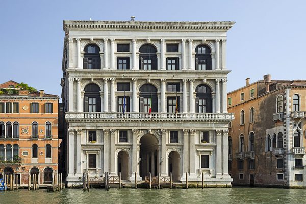 Palazzo San Luca — Property