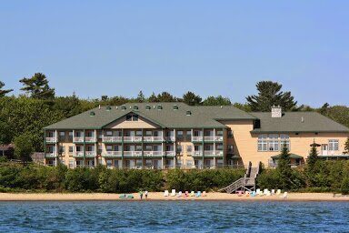 Paradise Lakefront Lodge — Property