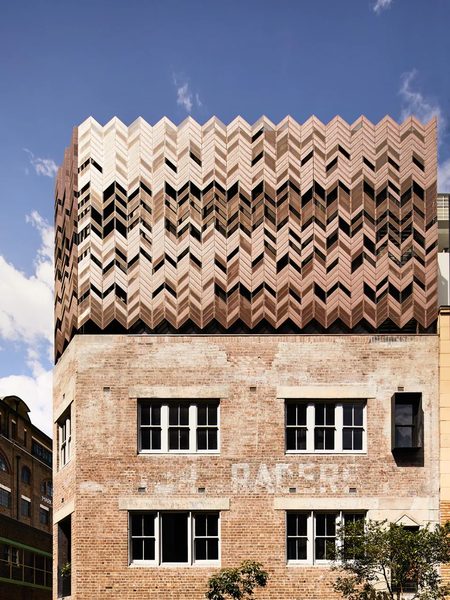 Paramount House Hotel — Property