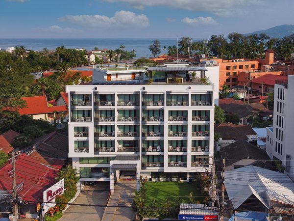 Paripas Patong Resort — Property