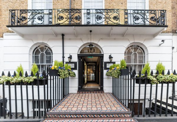 Park Avenue Baker Street — Property