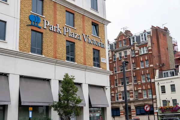 Park Plaza Victoria London — Property