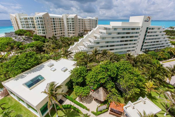 Park Royal Beach Cancun — Property