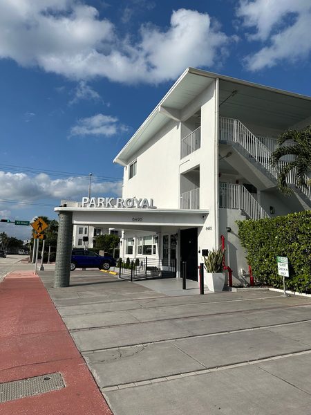 Park Royal Miami Beach Miami Beach Florida — Property