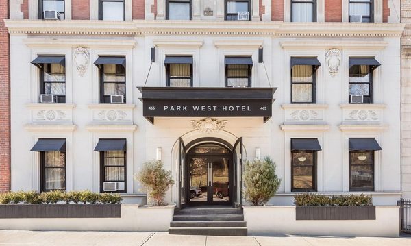 Park West Hotel New York City New York — Property