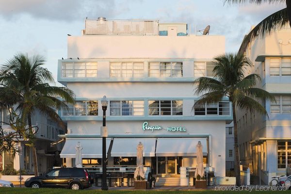 Penguin Hotel Miami Beach Florida — Property