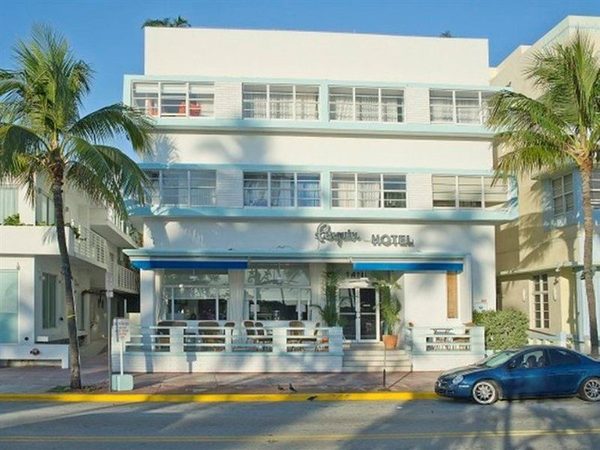 Penguin Hotel Miami Beach Florida — Property