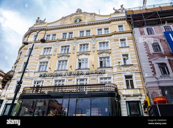 Pension Neuer Markt — Property