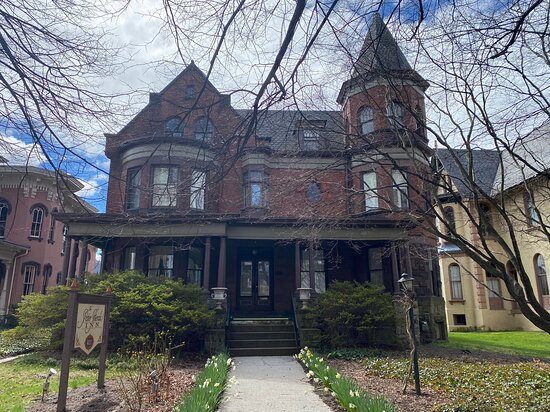 Peter Herdic Inn — Property